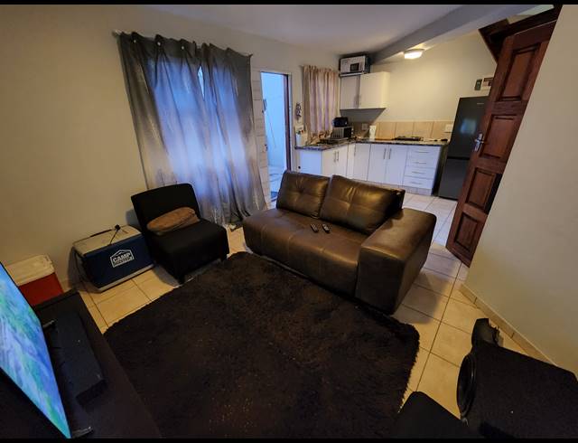 1 BEDROOM APARTMENT FOR SALE IN SCOTTSVILLE